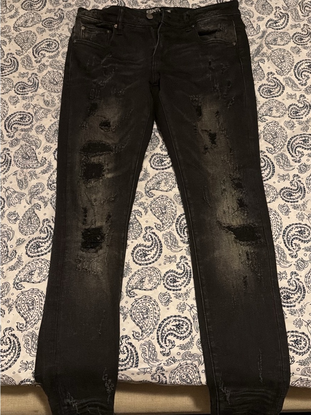 Esntl Lab Black Skinny Distressed Jeans
